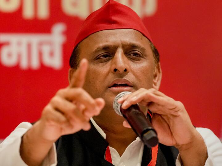 UP Nikay Chunav Results 2023 Akhilesh Yadav said people teach lesson to BJP in 2024 ann UP Politics: अखिलेश यादव के इस दावे ने बढ़ाई बीजेपी की चिंता! लोकसभा चुनाव 2024 में लग सकता है झटका