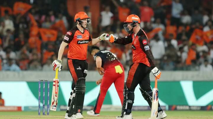 ক্লাসেন ১০৪ রান করেন। ব্রুক তাঁকে যোগ্য সঙ্গ দেন। তিনি ১৯ বলে ২৭ রান করেন। ২০ ওভারে ১৮৬/৫ তোলে সানরাইজার্স।