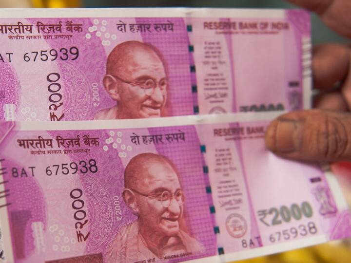 2000 Notes Ban: RBI advised banks to stop issuing 2000 Notes Ban: क्या 2000 रुपये के नोट बंद हो जाएंगे? अगर आपके पास ये नोट हैं तो तुरंत क्या करना चाहिए, जानिए जवाब