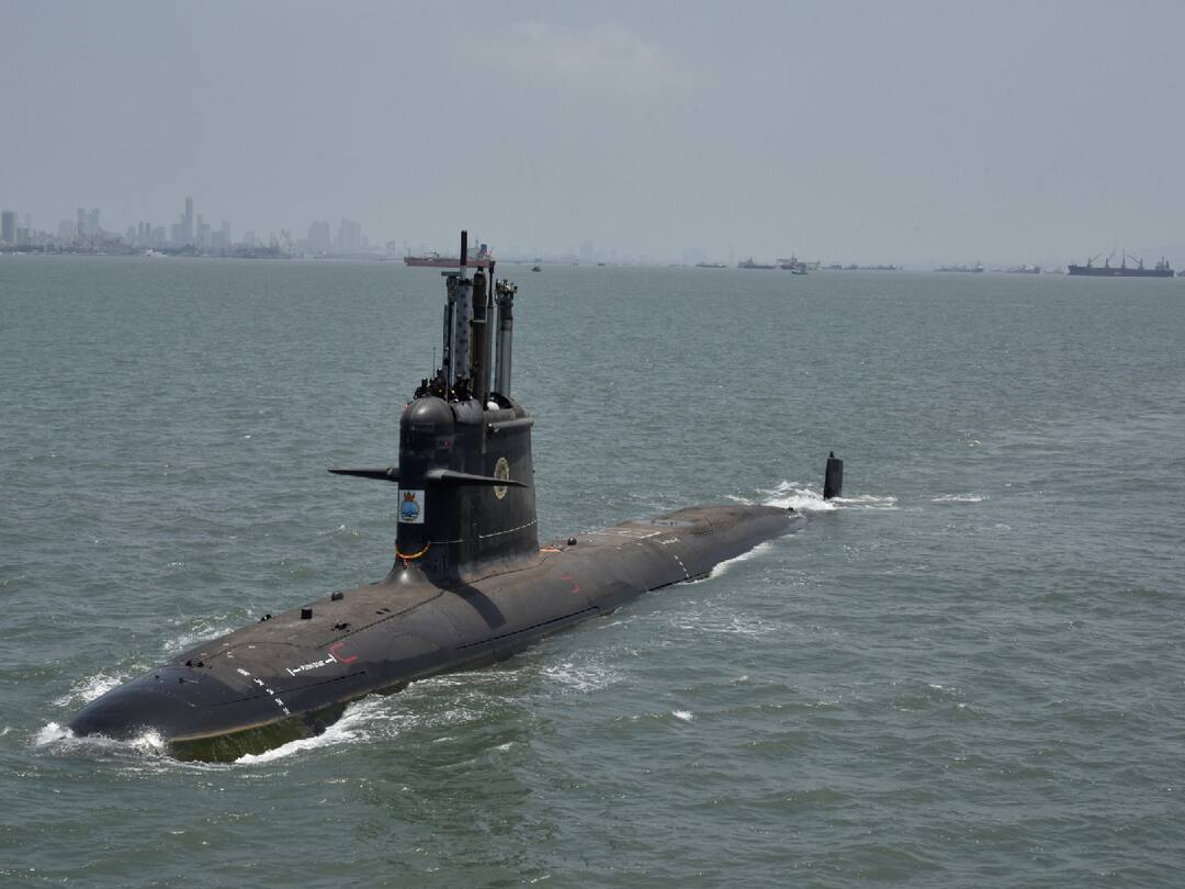 First sea sortie of sixth scorpene submarine ‘Vaghsheer’ Vaghsheer : ஆறாவது ஸ்கார்பியன் நீர்மூழ்கிக் கப்பல் ‘வாக்‌ஷீர்’ கடல்வழி ஒத்திகையை தொடங்கியது!