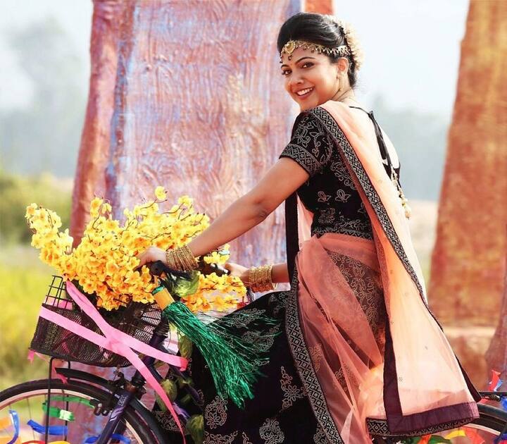 இன்று பிறந்தநாள் காணும் மடோனா செபாஸ்டியனுக்கு ரசிகர்களும் சினிமா பிரபலங்களும் வாழ்த்து தெரிவித்து வருகின்றனர்.