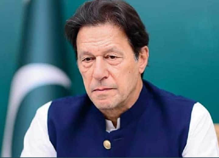 Pakistan May ban Imran Khan PTI Defence Minister Khawaja Asif says Our government mulling a ban on Pakistan Tehreek-e-Insaf Ban On PTI : इमरान खान की पार्टी PTI पर बैन लगाने की तैयारी, जानें PAK के रक्षा मंत्री ने क्या वजह बताई?