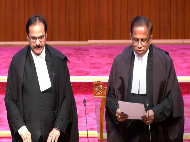 Supreme Court Gets 2 New Judges Justice Prashant Kumar Mishra and Venkataraman Viswanathan takes oath உச்ச நீதிமன்றத்திற்கு மேலும் 2 நீதிபதிகள்... தமிழ்நாட்டை சேர்ந்த மூத்த வழக்கறிஞர் உள்பட இருவர் பதவியேற்பு..!