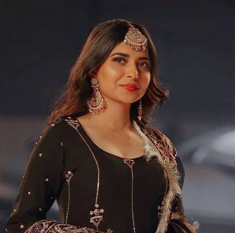 ਦੱਸ ਦਈਏ ਕਿ ਪੰਜਾਬੀ ਗਰੂਵਜ਼ ਚੈਨਲ ਨੇ ਆਪਣੇ ਇੰਸਟਾਗ੍ਰਾਮ ਅਕਾਊਂਟ 'ਤੇ ਇਹ ਜਾਣਕਾਰੀ ਸ਼ੇਅਰ ਕੀਤੀ ਹੈ।