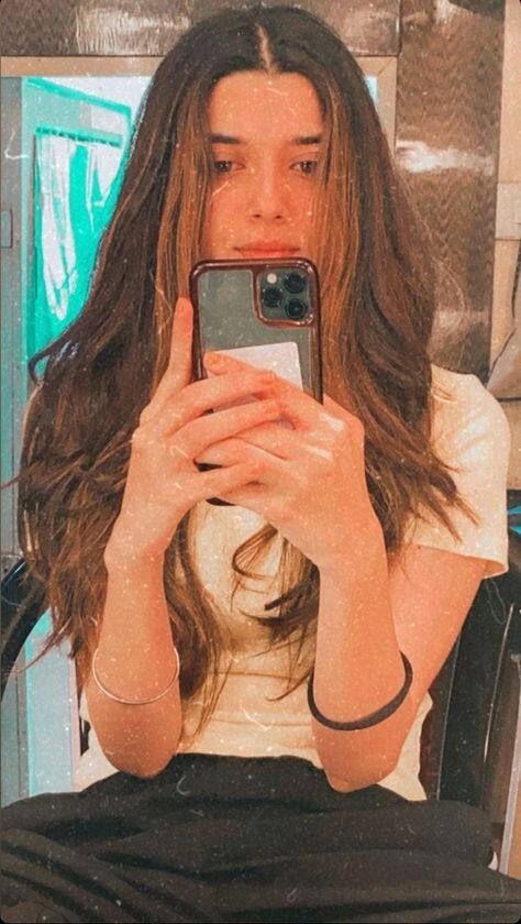 ਇਸ ਫਿਲਮ ਦੇ ਨਾਲ ਹੀ ਨਿਮਰਤ ਖਹਿਰਾ ਨੂੰ ਦਰਸ਼ਕਾਂ ਦਾ ਖੂਬ ਪਿਆਰ ਮਿਲ ਰਿਹਾ ਹੈ। ਹੁਣ ਨਿਮਰਤ ਨੂੰ ਲੈਕੇ ਇੱਕ ਹੋਰ ਵੱਡੀ ਅਪਡੇਟ ਸਾਹਮਣੇ ਆ ਰਹੀ ਹੈ, ਜਿਸ ਤੋਂ ਬਾਅਦ ਨਿਮਰਤ ਦੇ ਫੈਨਜ਼ ਵੀ ਕਾਫੀ ਖੁਸ਼ ਹਨ।