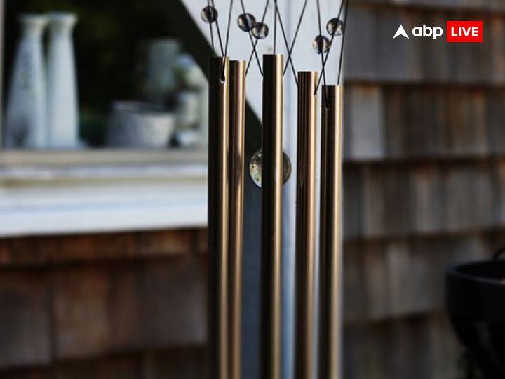 Vastu Tips: इस जगह पर लगाएंगे विंड चाइम तो घर में आएगी खुशहाली vastu tips for home wind chimes benefits placement and correct directions Vastu Tips: इस जगह पर लगाएंगे विंड चाइम तो घर में आएगी खुशहाली