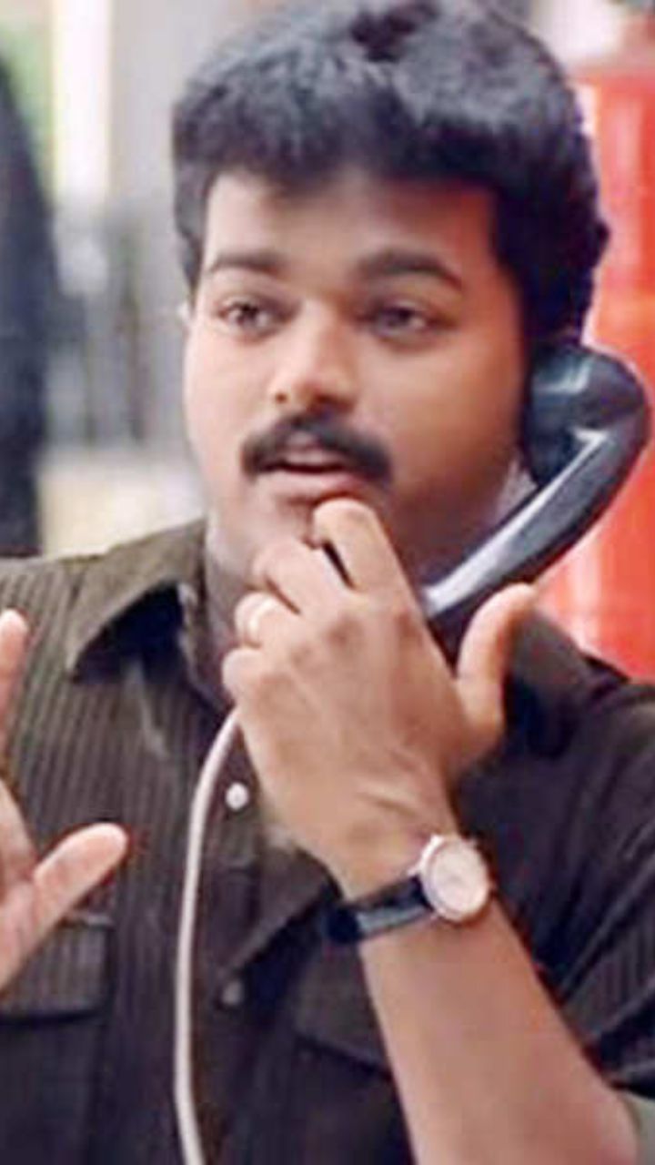 2000 ஆம் ஆண்டில் வெளிவந்தது
