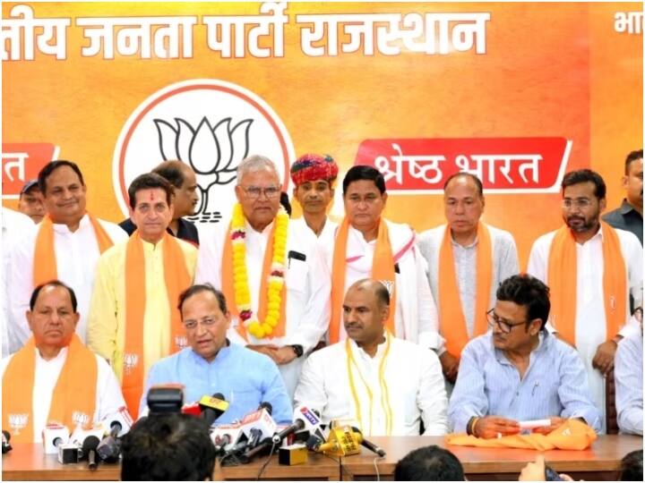 ex union minister Subhash Maharia Joins BJP ahead of rajasthan assembly elections 2023 ann Rajasthan: पूर्व केंद्रीय मंत्री, पूर्व IAS, दो पूर्व IPS के साथ पूर्व छात्रनेता BJP में शामिल, क्या हैं सियासी संदेश?