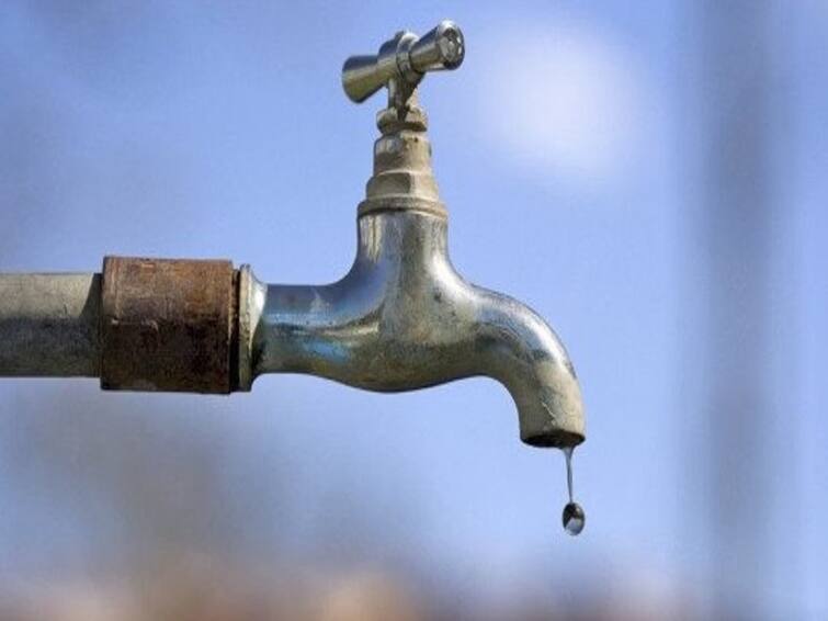 Water supply stopped in Thane on Friday Shut down for repair of stem water line and main water line Thane Water Cut: शुक्रवारी ठाण्यात पाणीपुरवठा बंद; स्टेमची जलवाहिनी अन् मुख्य जलवाहिनीच्या दुरुस्तीसाठी शट डाऊन