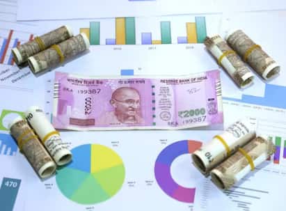 2000 Rupee Note: 8 ਨਵੰਬਰ 2016 ਨੂੰ ਦੇਸ਼ ਚ 500 ਅਤੇ 1000 ਰੁਪਏ ਦੇ ਨੋਟਾਂ ਤੇ ਪਾਬੰਦੀ ਲਗਾ ਦਿੱਤੀ ਗਈ ਸੀ। ਇੱਥੇ ਅਸੀਂ ਅੱਠ ਅਜਿਹੇ ਦੇਸ਼ਾਂ ਬਾਰੇ ਦੱਸਣ ਜਾ ਰਹੇ ਹਾਂ, ਜਿਨ੍ਹਾਂ ਨੇ ਭਾਰਤ ਤੋਂ ਪਹਿਲਾਂ ਨੋਟਬੰਦੀ ਦੀ ਕੋਸ਼ਿਸ਼ ਕੀਤੀ ਸੀ।