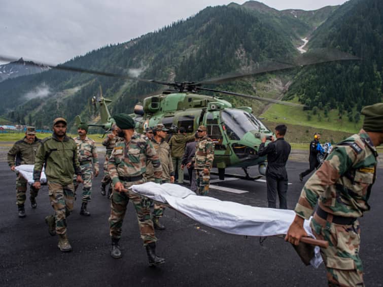 Indian Army Medical Staff Assists Woman In Critical Condition Helps In Child Delivery Miracle Unique Childbirth Indian Army Helps Woman In Critical Condition Deliver Child At J&K's Sadhna Pass