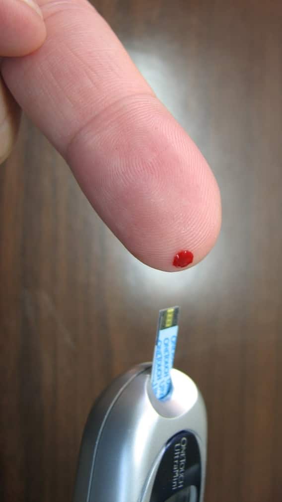 হঠাৎ করে সুগার ফল করেছে? এই লক্ষণগুলো চিনে নিন