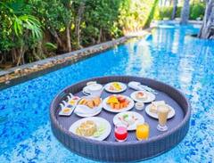 ਸਵੀਮਿੰਗ ਕਰਨ ਤੋਂ ਪਹਿਲਾਂ ਬਿਲਕੁਲ ਨਾ ਖਾਓ ਇਹ ਚੀਜ਼ਾਂ, ਨਹੀਂ ਤਾਂ ਸਰੀਰ 'ਚ ਹੋਣਗੀਆਂ ਇਹ ਮੁਸ਼ਕਿਲਾਂ