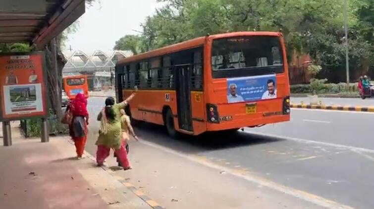 DTC Bus was not stopped for female passenger, Minister warned officers in meeting ANN Delhi News: महिला यात्री के लिए बस न रोके जाने वाले मामले के बाद मंत्री ने बुलाई बैठक, अफसरों को मिली यह चेतावनी