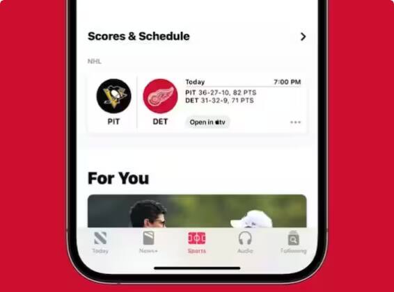 ਦੂਜਾ ਅਪਡੇਟ ਇਹ ਹੈ ਕਿ ਕੰਪਨੀ ਨੇ ਐਪਲ ਨਿਊਜ਼ ਦੇ ਅੰਦਰ 'ਸਪੋਰਟਸ ਟੈਬ' ਦਾ ਵਿਕਲਪ ਦਿੱਤਾ ਹੈ ਜਿੱਥੋਂ ਯੂਜ਼ਰਸ ਖੇਡਾਂ ਨਾਲ ਸਬੰਧਤ ਅਪਡੇਟਸ ਆਦਿ ਪ੍ਰਾਪਤ ਕਰ ਸਕਦੇ ਹਨ। ਨਵੀਂ ਅਪਡੇਟ 'ਚ ਕੰਪਨੀ ਨੇ ਕਈ ਬੱਗ ਪ੍ਰੋਬਲਮ ਨੂੰ ਵੀ ਠੀਕ ਕੀਤਾ ਹੈ।