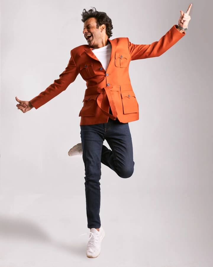 मनोज ने ये भी बताया कि, उस वक्त उनकी मां किसी को भी कुछ नहीं कहा क्योंकि सभी भांग के नशे में चूर थे. लेकिन बाद में खूब डांट पड़ी.