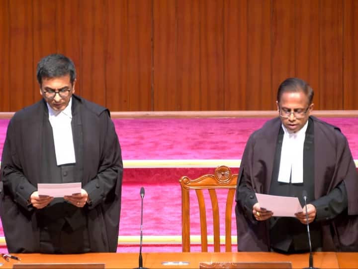 supreme court judges oath taking ceremony Parashant Kumar Mishra KV Viswanathan ann Supreme Court Judge: सुप्रीम कोर्ट को मिले 2 नए जज, जस्टिस प्रशांत कुमार मिश्र और वरिष्ठ वकील केवी विश्वनाथन ने ली पद की शपथ