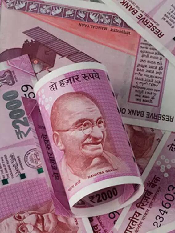 इन 6 कारणों से बंद किए गए 2000 रुपये के नोट