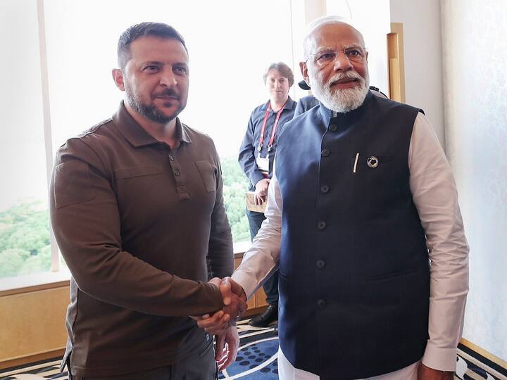 Prime Minister Narendra Modi met Ukrainian President Volodymyr Zelenskyy on the sidelines of the G7 summit in Hiroshima, Japan, on Saturday evening. (Image Source: PMO)