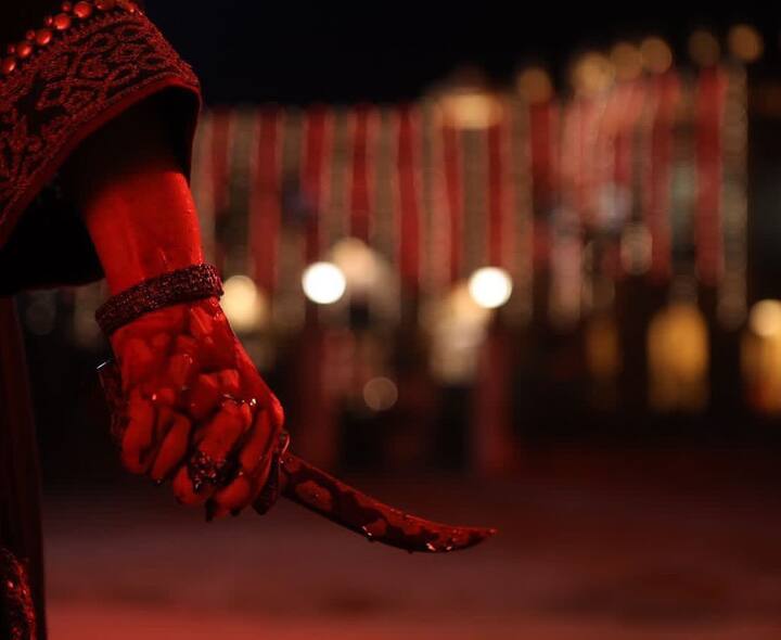 A scene from Bhool Bhualiyaa 2 wherein Tabu portrayed Manjulika and Anjulika