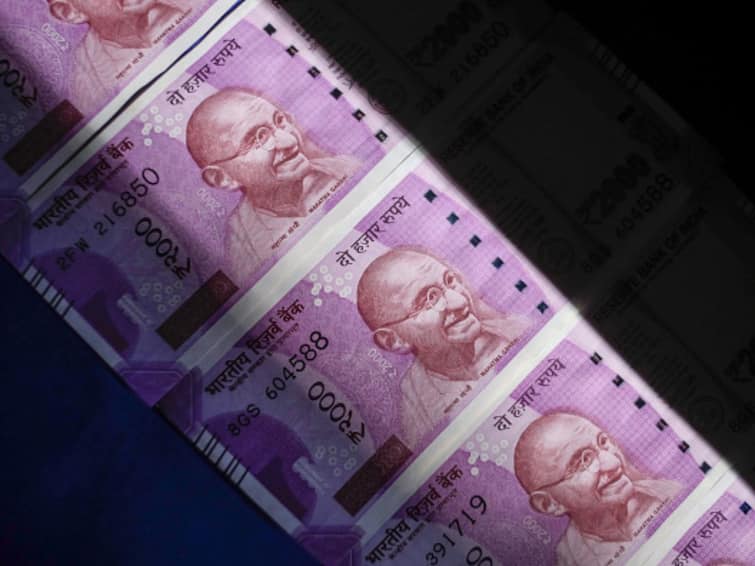 Rs 2,000 Note Withdrawal: How It Is Different From The 2016 Demonetisation