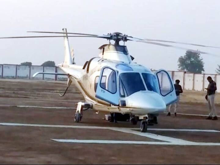 MP News: मध्य प्रदेश सरकार के 'उड़नखटोले' को मिला खरीदार, 2.36 करोड़ रुपए में इस कंपनी के साथ हुआ सौदा Deccan Airways Mumbai will buy CM Shivraj Singh Chouhan Helicopter in 2.36 Crore Rupees ANN MP News: मध्य प्रदेश सरकार के 'उड़नखटोले' को मिला खरीदार, 2.36 करोड़ रुपए में इस कंपनी के साथ हुआ सौदा