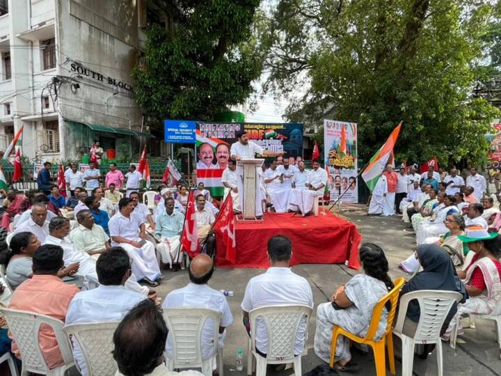 The Congress laid a massive siege to Secretariat on the second anniversary of LDF government in Kerala on Sunday