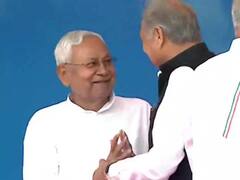 सिद्धारमैया के शपथग्रहण समारोह में मंच पर दिखी विपक्ष की एकजुटता, तस्वीरों में देखिए कौन-कौन हुए शामिल