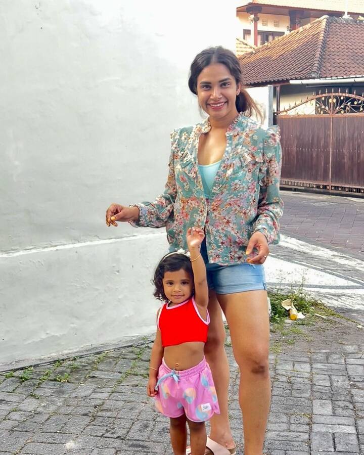 హరితేజ అందమైన ఫోటోలు