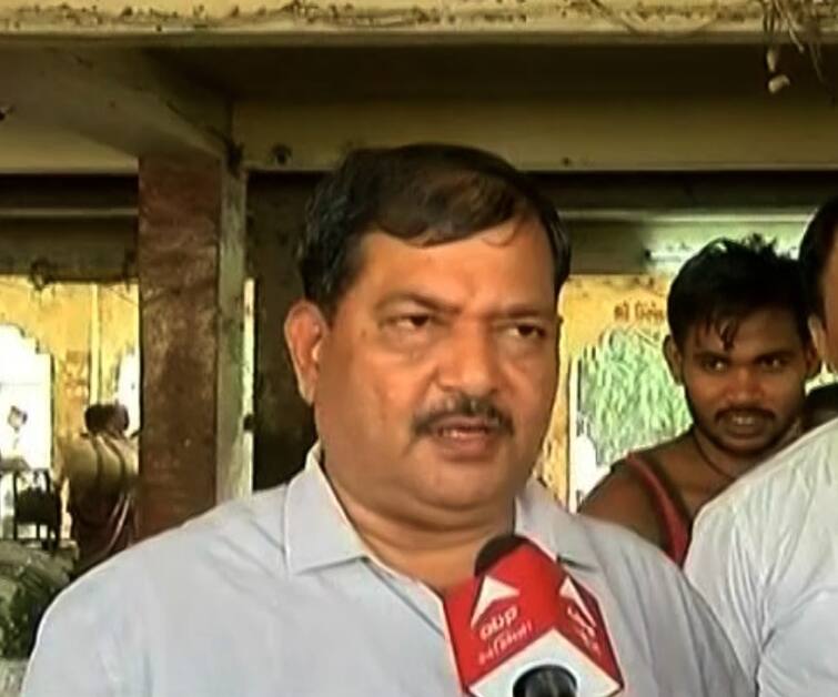 Farmers in Surat APMC are demanding 500 notes instead of 2000 notes Surat: સુરત  APMC માં પેમેન્ટને લઈ માહોલ બદલાયો,ખેડૂતો 2000ની નોટને બદલે માગી રહ્યા છે 500ની નોટ