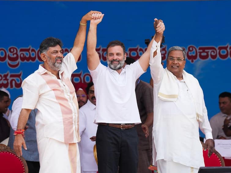 Siddaramaiah, Shivakumar Become Karnataka CM, Dy CM. Rahul Gandhis Big Promise After Oath Ceremony Top Points Siddaramaiah, Shivakumar Become K'taka CM, Dy CM. Rahul's Big Promise After Oath Ceremony — Top Points