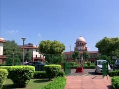 ఢిల్లీ ప్రభుత్వ అధికారాలపై సుప్రీం కోర్టు తీర్పు, రివ్యూ కోరిన కేంద్రం