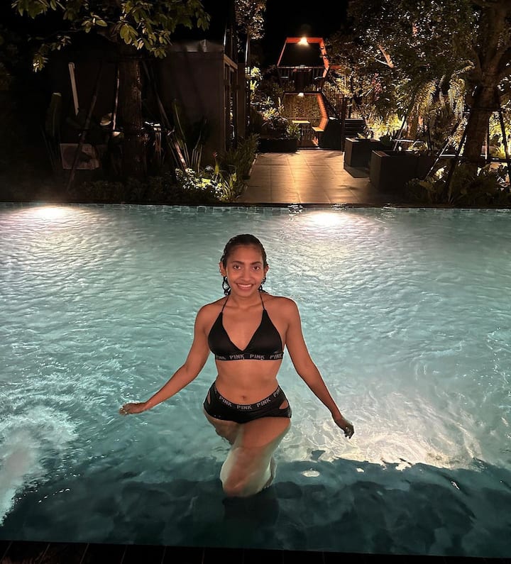 యాంకర్ ప్రదీప్ ‘పెళ్లి చూపులు’ షోలో విజేతగా నిలిచి పాపులర్ అయ్యింది.Photo Credit: Gnaneswari Kandregula/Instagram