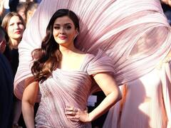 Aishwarya rai bachchan : ‘அதிசயமே அசந்து போகும் நீ எந்தன் அதிசயம்…’ ஐஸ்வர்யா ராயின் இளமை மாறாத கேன்ஸ்  புகைப்படங்கள்!
