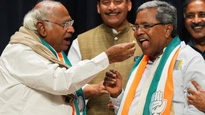 তালিকায় রয়েছেন ন্য়াশনাল কনফারেন্সের প্রধান ফারুক আবদুল্লাহও। ২০১৮ সালে কুমারস্বামীর শপথগ্রহণের সময়ও কর্ণাটকে দেখা গেছিল বিরোধী ঐক্য়ের ছবি।