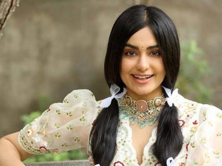 Adah Sharma : 'द केरळ स्टोरी' या सिनेमातील शालिनी उन्नीकृष्णनची भूमिका साकारण्यासाठी अदा शर्माने एक कोटी मानधन घेतलं आहे.