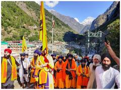 आज खुलेंगे श्री हेमकुंट साहिब के कपाट, फूलों से सजा गुरुद्वारा, सुबह 4 बजे रवाना हुआ पहला जत्था