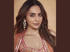 Rakul Preet Singh Looks Glamourous In An Orange Co-Ord Set