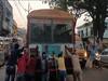 UP News: खस्ता हाल में यूपी का परिवहन निगम! फिर वायरल हुई रोडवेज बस में धक्का लगाती यात्रियों की तस्वीर