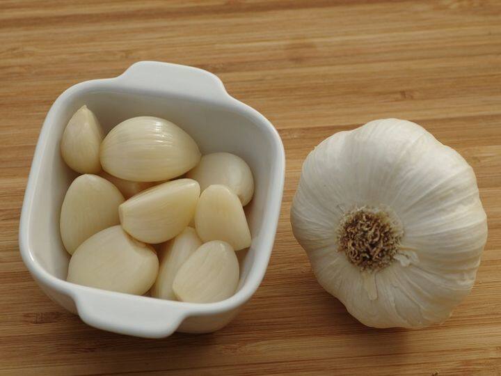 Garlic Health Benefits Know Why Should We Add Garlic To Daily Food Diet Garlic: कैंसर जैसी जानलेवा बीमारी का खात्मा कर सकता है 'लहसुन', इन 6 रोगों से भी दिला सकता है मुक्ति