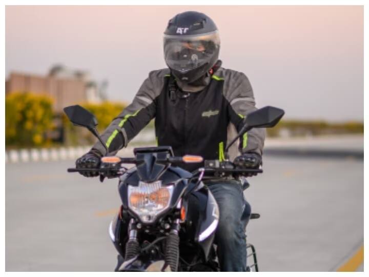 Best Range Electric Bikes: अगर आपकी जेब पर भी पेट्रोल का खर्चा भारी पड़ रहा है, तो आप भी इन शानदार रेंज वाली इलेक्ट्रिक बाइक पर विचार कर सकते हैं.