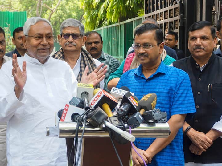 After Nitish, Kejriwal To Meet Mamata Banerjee On May 23 To 'Defeat' Centre's Ordinance On Services After Nitish, Kejriwal To Meet Mamata Banerjee On May 23 To 'Defeat' Centre's Ordinance On Services