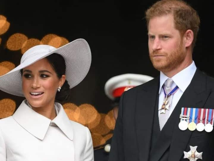 Prince Harry Date story: प्रिंस हैरी और मेगन मर्केल ब्रिटिश शाही परिवार से ताल्लुक रखते हैं. दोनों अभी अमेरिका में रहते हैं. इन दोनों की शादी साल 2018 में हुई थी. इनके डेट पर कुछ और खुलासे हुए.