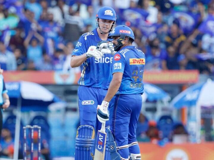 MI vs SRH: हैदराबाद को हराकर प्लेऑफ के करीब पहुंची मुंबई, कैमरून ग्रीन का तूफानी प्रदर्शन IPL 2023 MI vs SRH LIVE Score Updates Mumbai Indians vs Sunrisers Hyderabad Ball by Ball Match Coverage Wankhede Stadium MI Playoffs MI vs SRH: हैदराबाद को हराकर प्लेऑफ के करीब पहुंची मुंबई, कैमरून ग्रीन का तूफानी प्रदर्शन