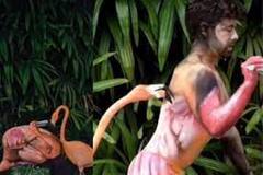 Ajab-Gajab : ਹੰਸਨੀ ਬਣ ਕੇ ਪਾਰਕ 'ਚ ਬਹਿ ਗਿਆ ਸ਼ਖਸ, ਰੋਮਾਂਸ ਕਰਨ ਲਈ ਆਇਆ ਹੰਸ, ਸੁੰਘਦਿਆਂ ਕਰ ਦਿੱਤਾ ਇਹ ਕੰਮ, ਵੇਖੋ ਵੀਡੀਓ