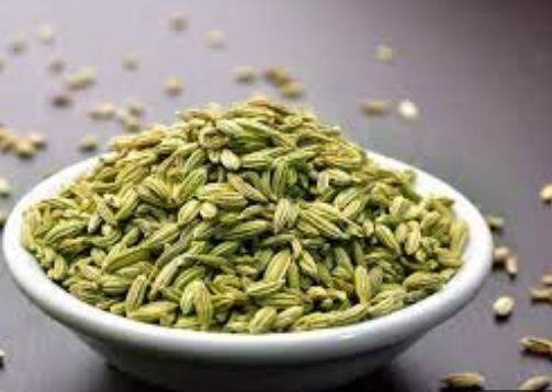 Hair Care Tips : ਜੇ ਤੁਸੀਂ ਵਾਲਾਂ ਦੀ ਕਿਸੇ ਵੀ ਤਰ੍ਹਾਂ ਦੀ ਸਮੱਸਿਆ ਤੋਂ ਪਰੇਸ਼ਾਨ ਹੋ ਤਾਂ ਰਸੋਈ 'ਚ ਰੱਖਿਆ ਮਸਾਲਾ ਤੁਹਾਡੇ ਲਈ ਫਾਇਦੇਮੰਦ ਹੋ ਸਕਦਾ ਹੈ। ਇਸ ਦੀ ਵਰਤੋਂ ਨਾਲ ਵਾਲ ਮਜ਼ਬੂਤ, ਸੰਘਣੇ, ਕਾਲੇ ਅਤੇ ਨਰਮ ਬਣਦੇ ਹਨ। ਅਸੀਂ ਗੱਲ ਕਰ ਰਹੇ ਹਾਂ ਸੌਂਫ ਦੀ... ਸੌਂਫ ਸਿਰਫ ਸੁੰਘਣ ਅਤੇ ਖਾਣ ਲਈ ਹੀ ਨਹੀਂ ਬਲਕਿ ਵਾਲਾਂ ਲਈ ਵੀ ਫਾਇਦੇਮੰਦ ਹੈ।