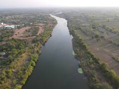 Amravati News:  भर उन्हाळ्यातही विदर्भात भरभरुन वाहणारी पूर्णा नदी..