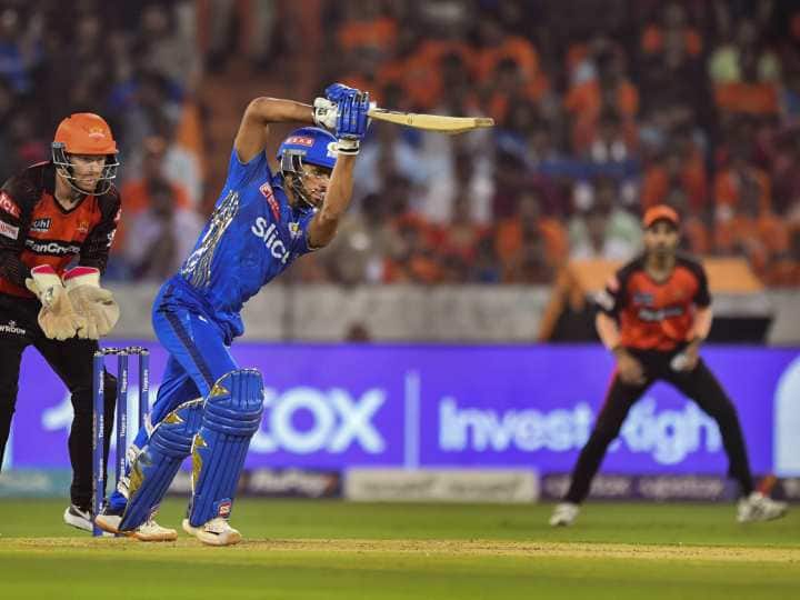 MI vs SRH Live: Mumbai will face Hyderabad to stay in the playoff race, toss in a while
