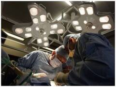 दिल्ली के सरकारी अस्पतालों में नहीं है बोन मैरो ट्रांसप्लांट की सुविधा, निजी अस्पतालों के मंहगे इलाज में पिस रहे मरीज