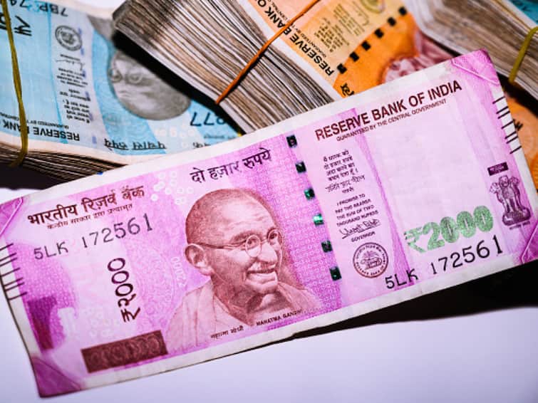 No Requisition Slip Or Identity Proof Required For Exchange Of Rs 2,000 Notes Up To Rs 20,000
